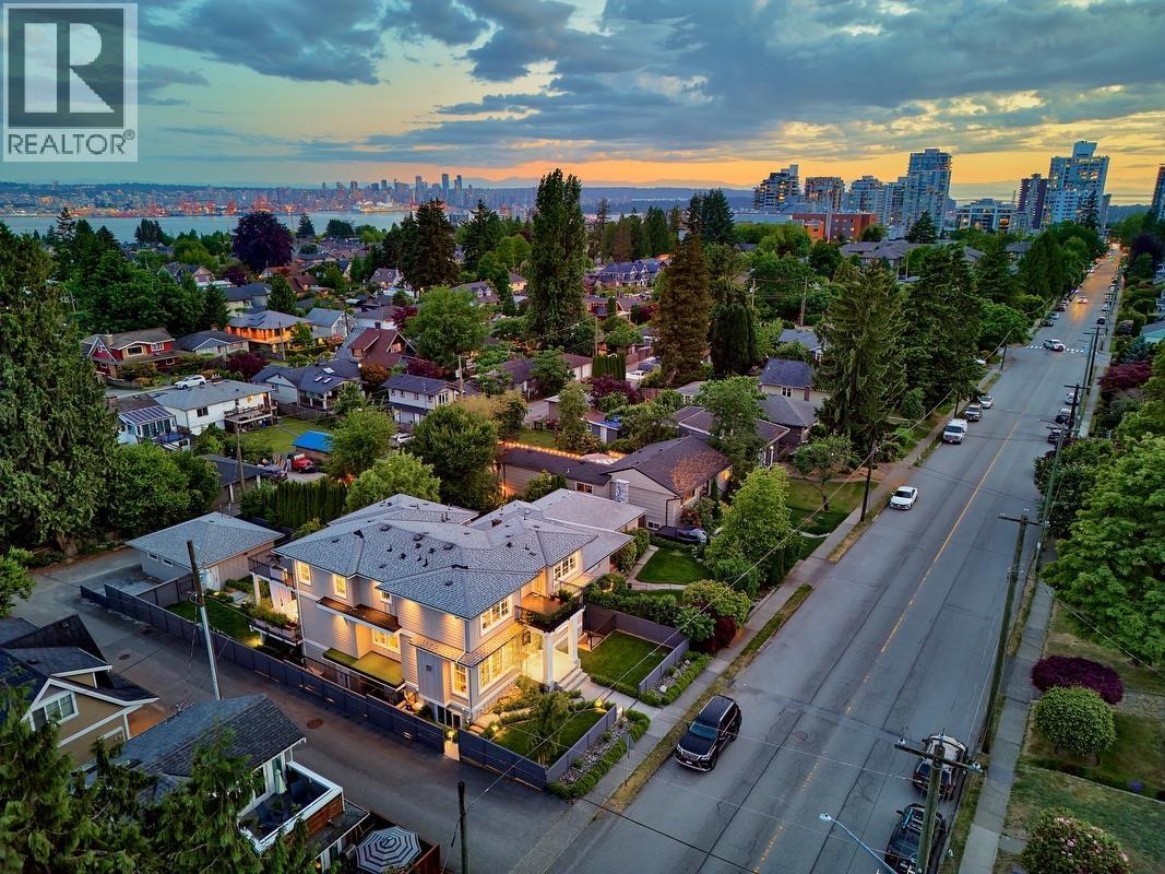 449 E 15TH STREET, North Vancouver