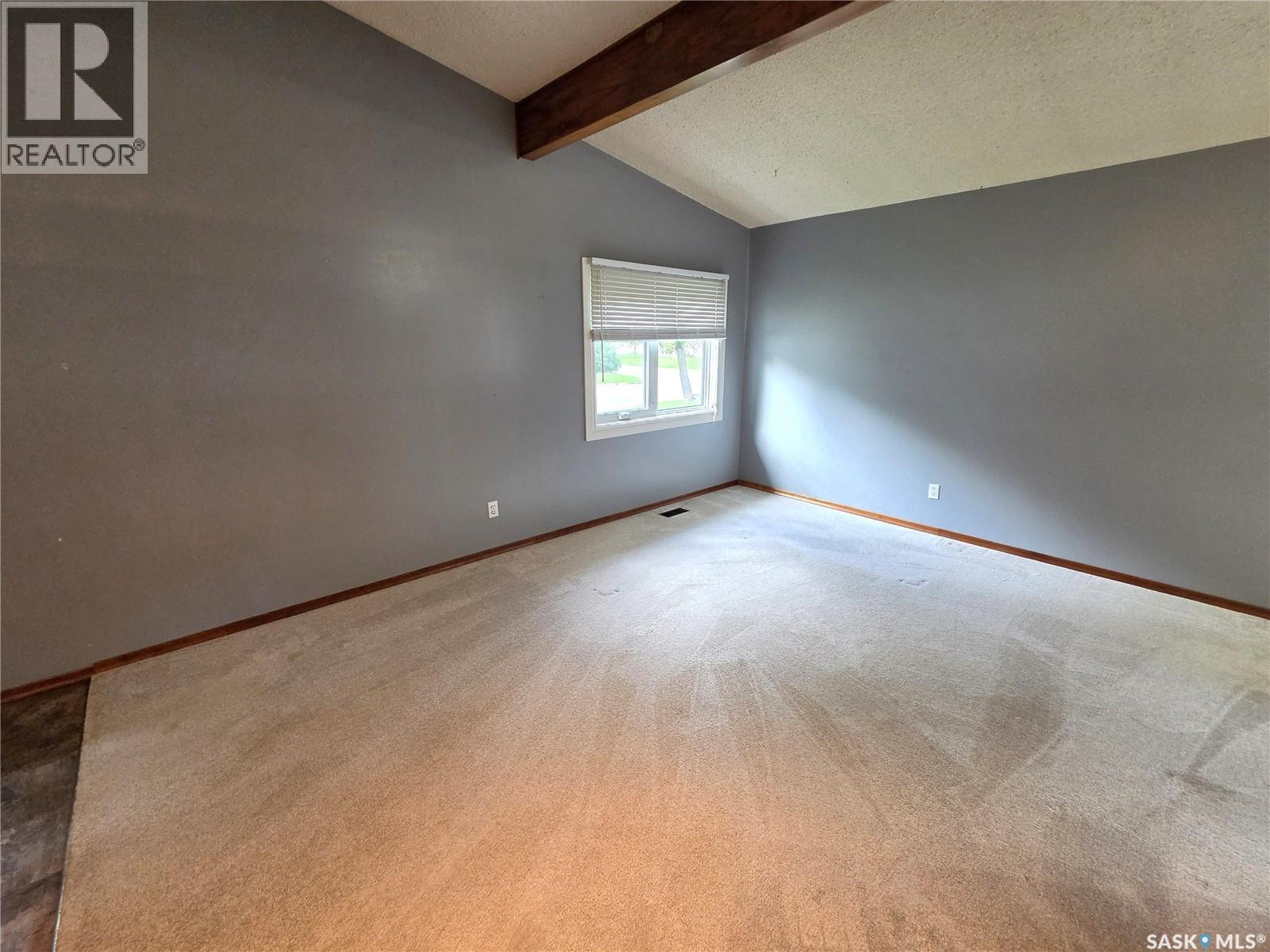 304 Second AVENUE E, Lampman — photo 7
