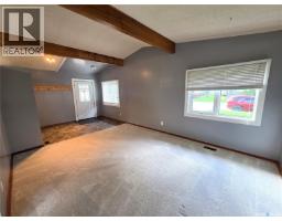 Living room - 304 Second Avenue E, Lampman, SK S0C1N0 Photo 8