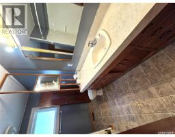 304 Second Avenue E, Lampman, SK S0C1N0 Photo 24