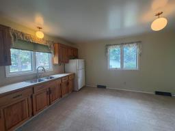 Bedroom - 12 Earl Avenue, Dauphin, MB R7N0N3 Photo 11