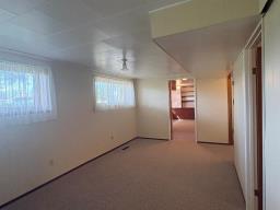 12 Earl Avenue, Dauphin, MB R7N0N3 Photo 33