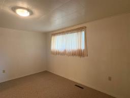 12 Earl Avenue, Dauphin, MB R7N0N3 Photo 35