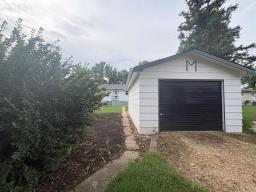 12 Earl Avenue, Dauphin, MB R7N0N3 Photo 45