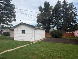 12 Earl Avenue, Dauphin, MB R7N0N3 Photo 44