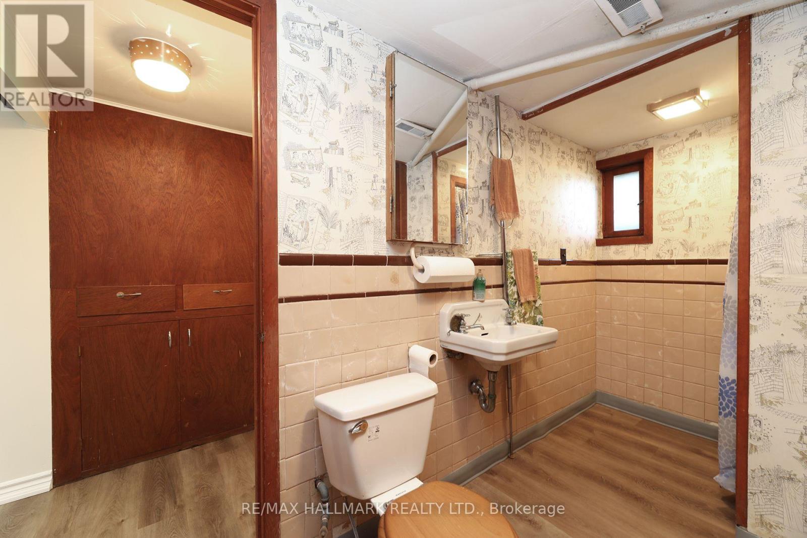 55 ATHOL AVENUE - 22