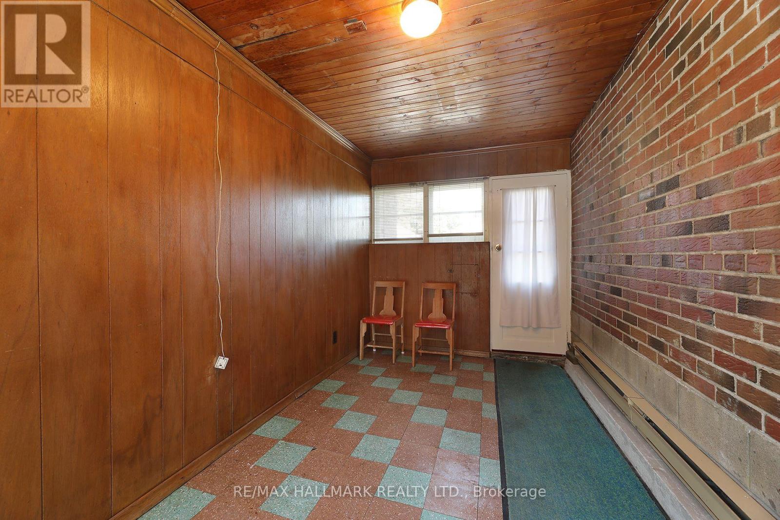 55 ATHOL AVENUE - 23
