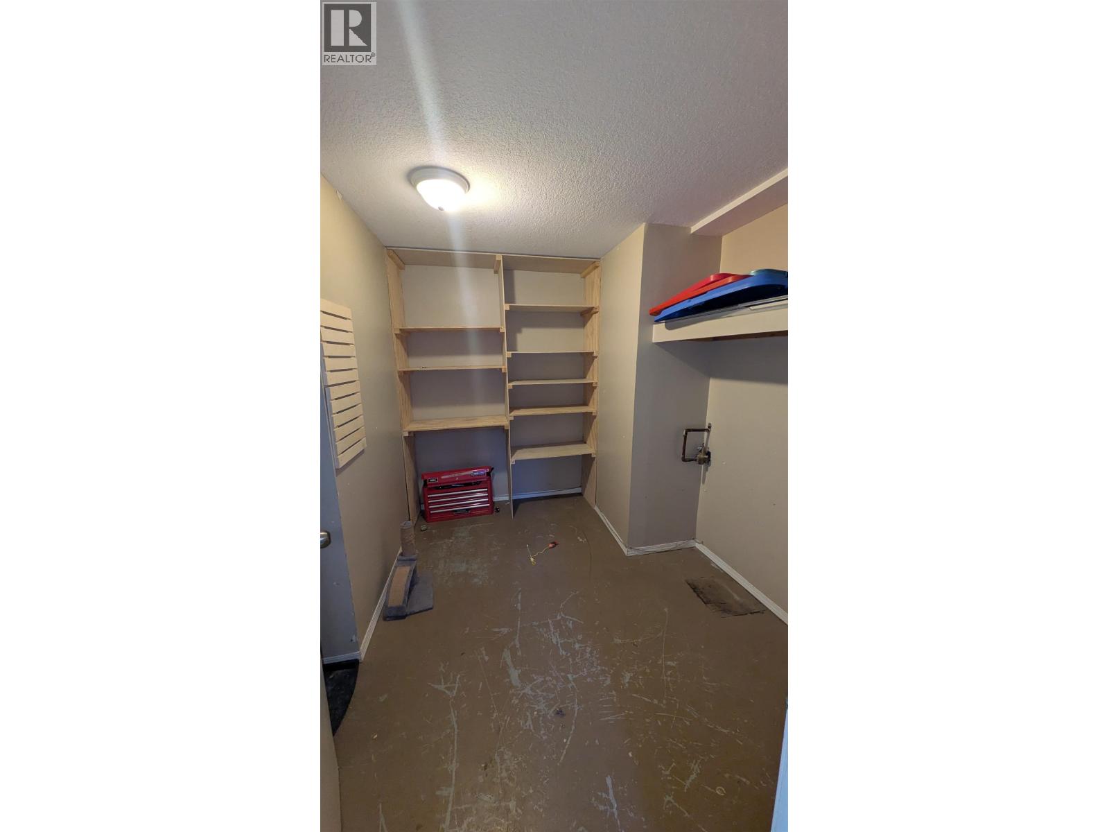 7207 IMPERIAL CRESCENT - 12