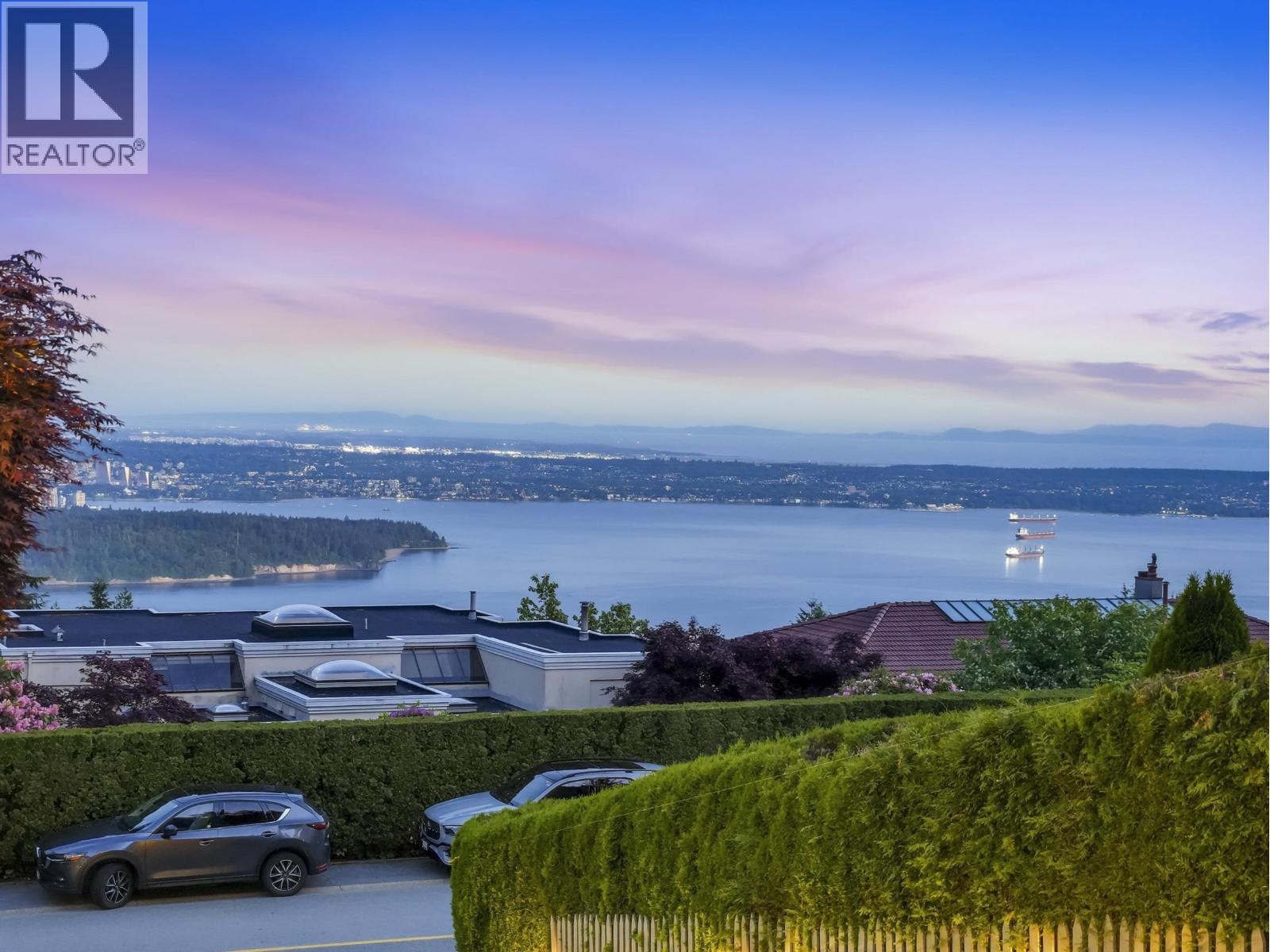 1574 CHARTWELL DRIVE, West Vancouver — photo 8