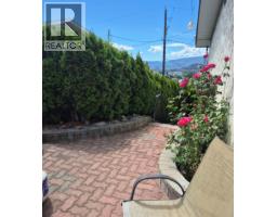 Family room - 838 Mckenzie Road, Kelowna, BC V1X2B3 Photo 8