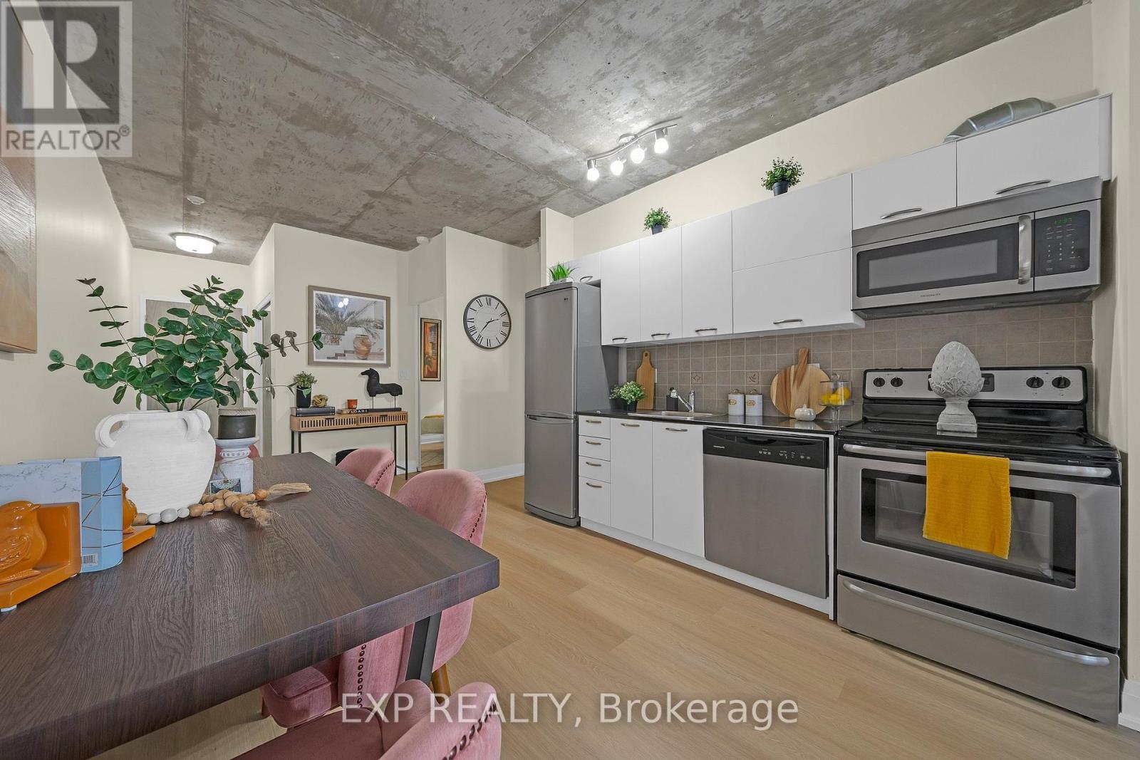 #403 150 SUDBURY STREET - 2