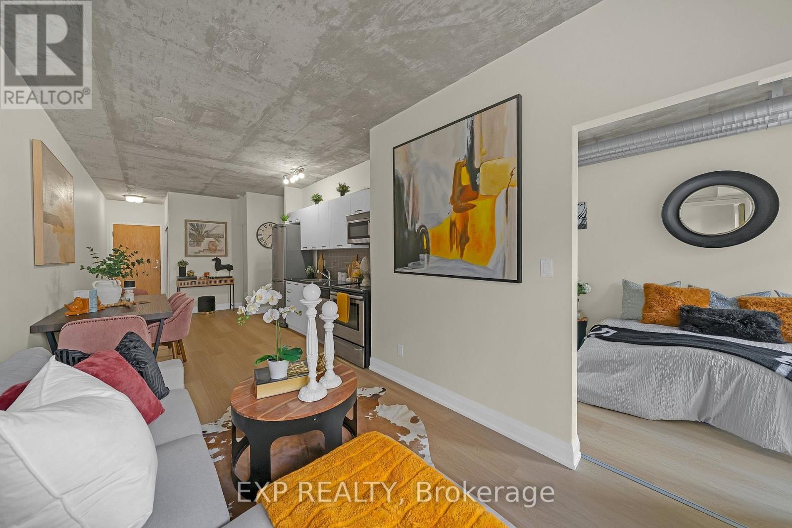 #403 150 SUDBURY STREET - 3