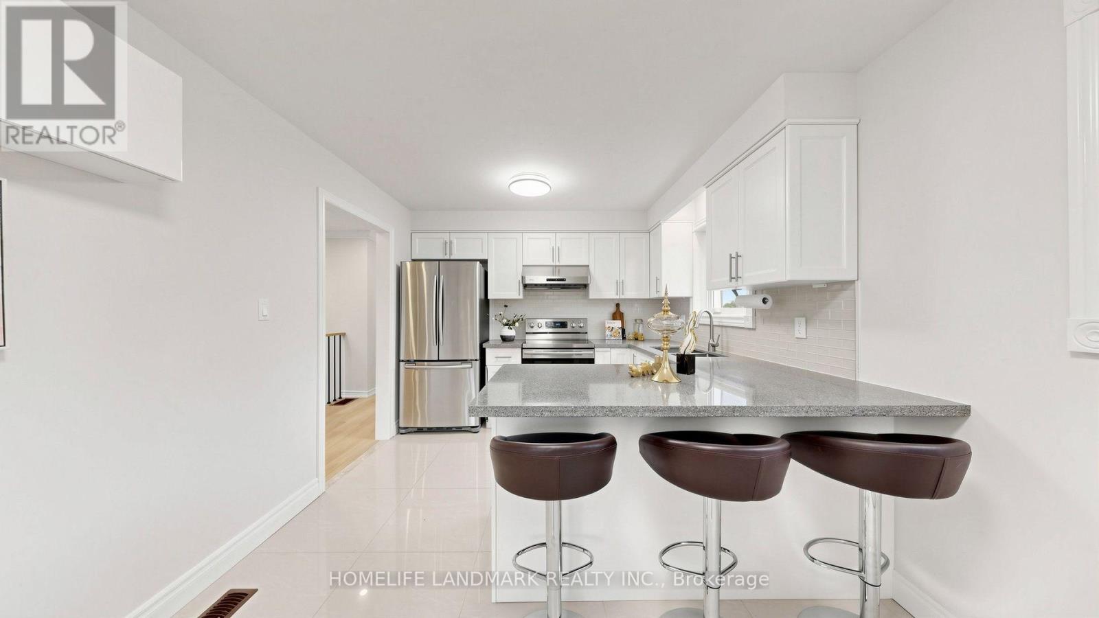 41 ANGUS DRIVE - 34