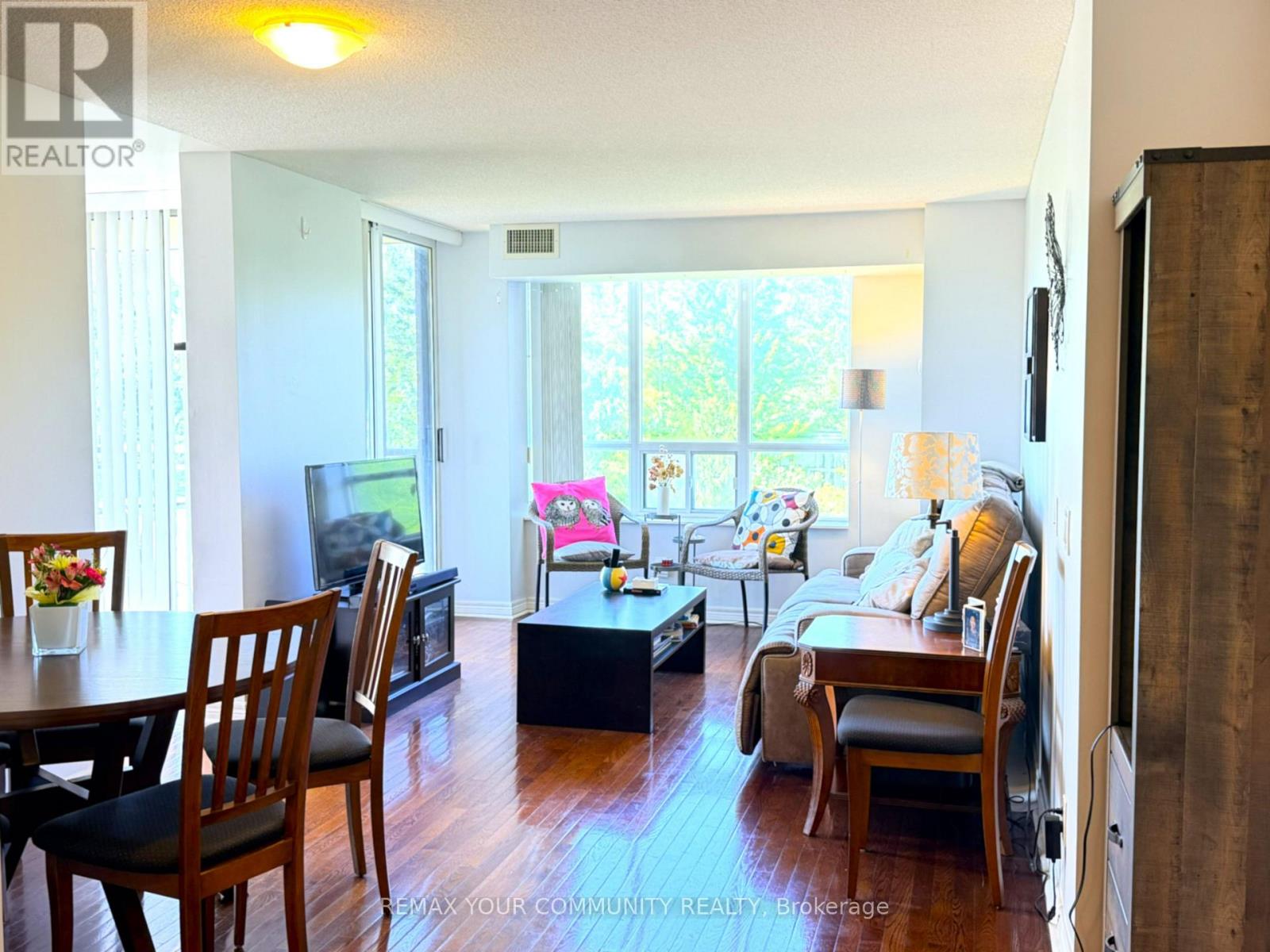 #311 330 RED MAPLE ROAD - Image 26