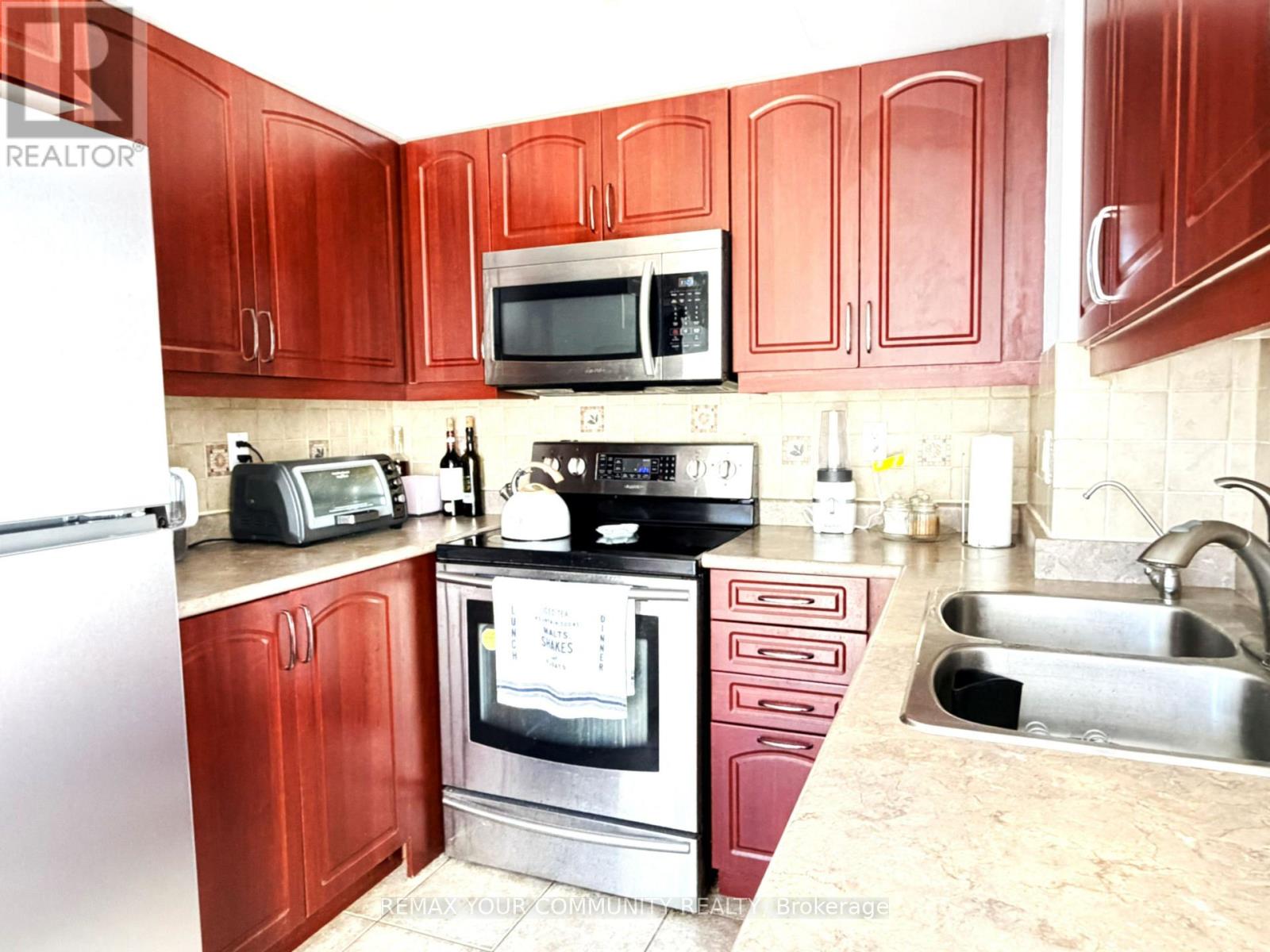 #311 330 RED MAPLE ROAD - Image 35