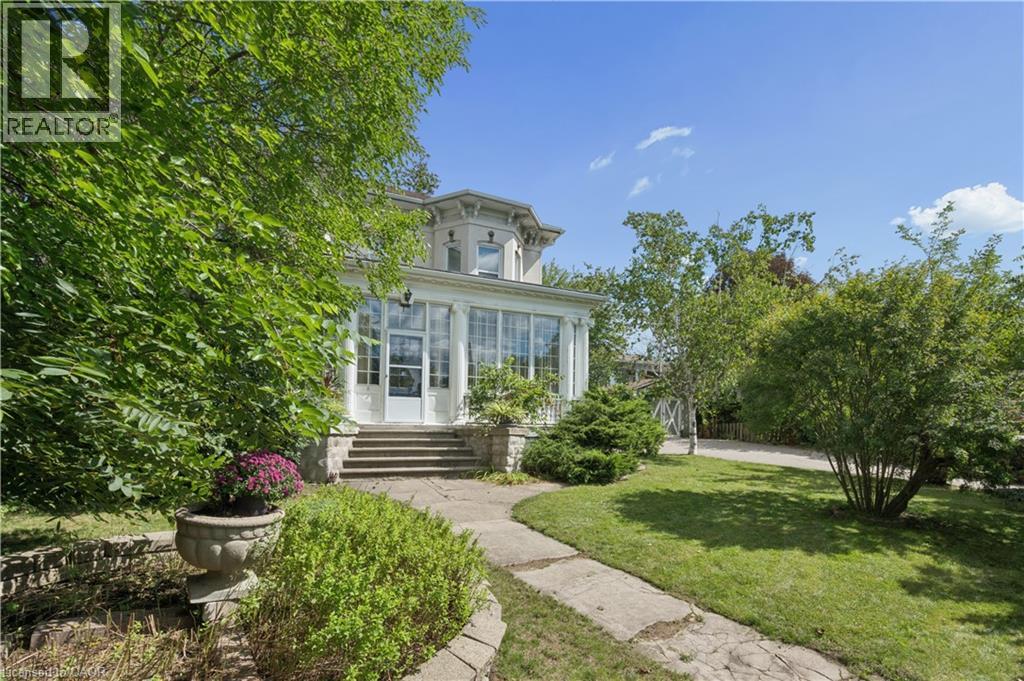 66 PARK HILL Road E — photo 3