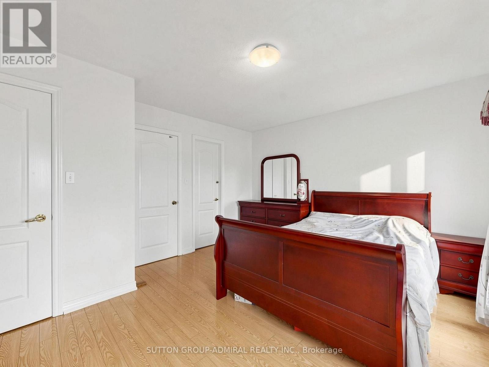 #5 1723 FINCH AVENUE W - 19