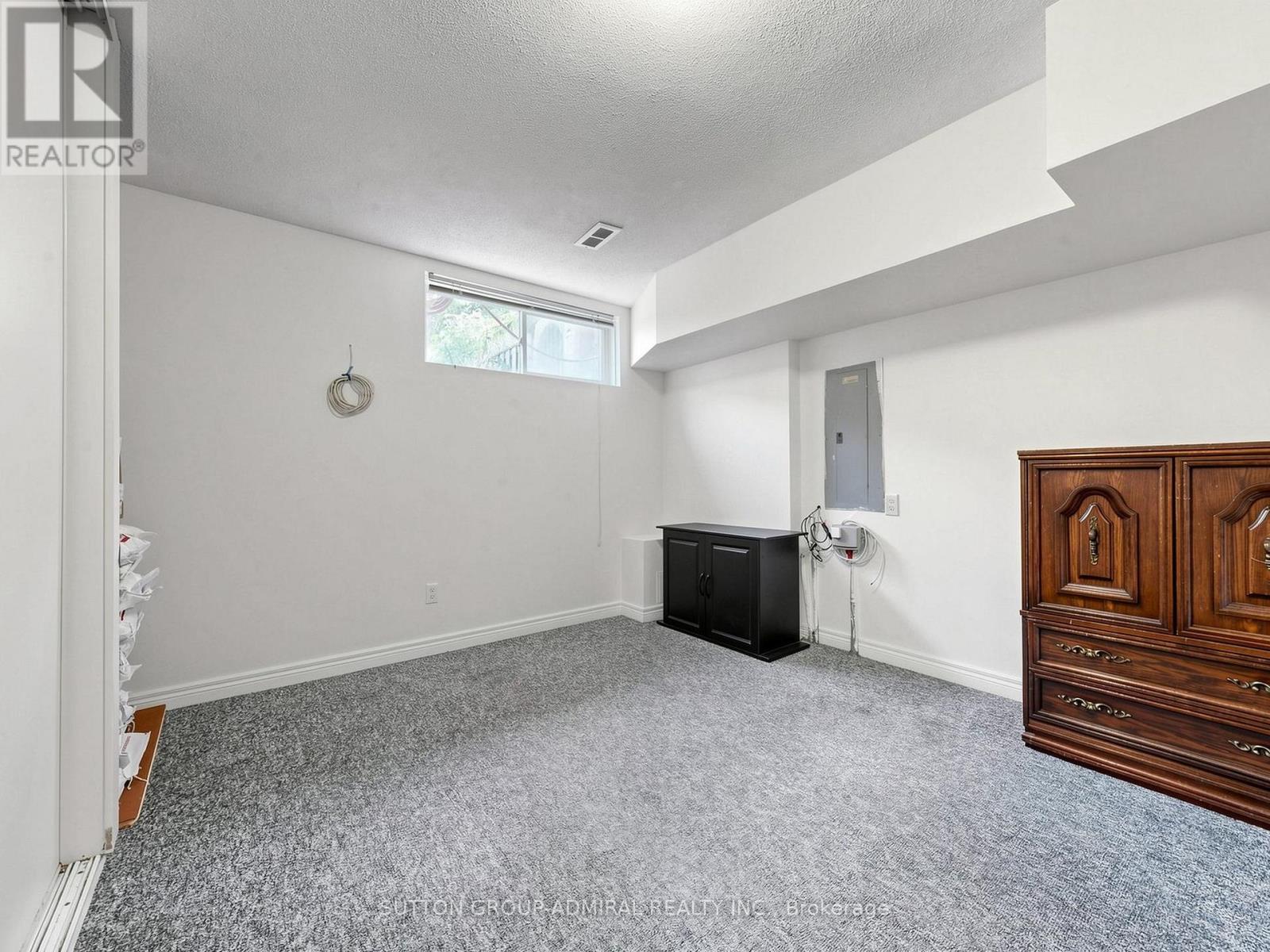 #5 1723 FINCH AVENUE W - Image 25
