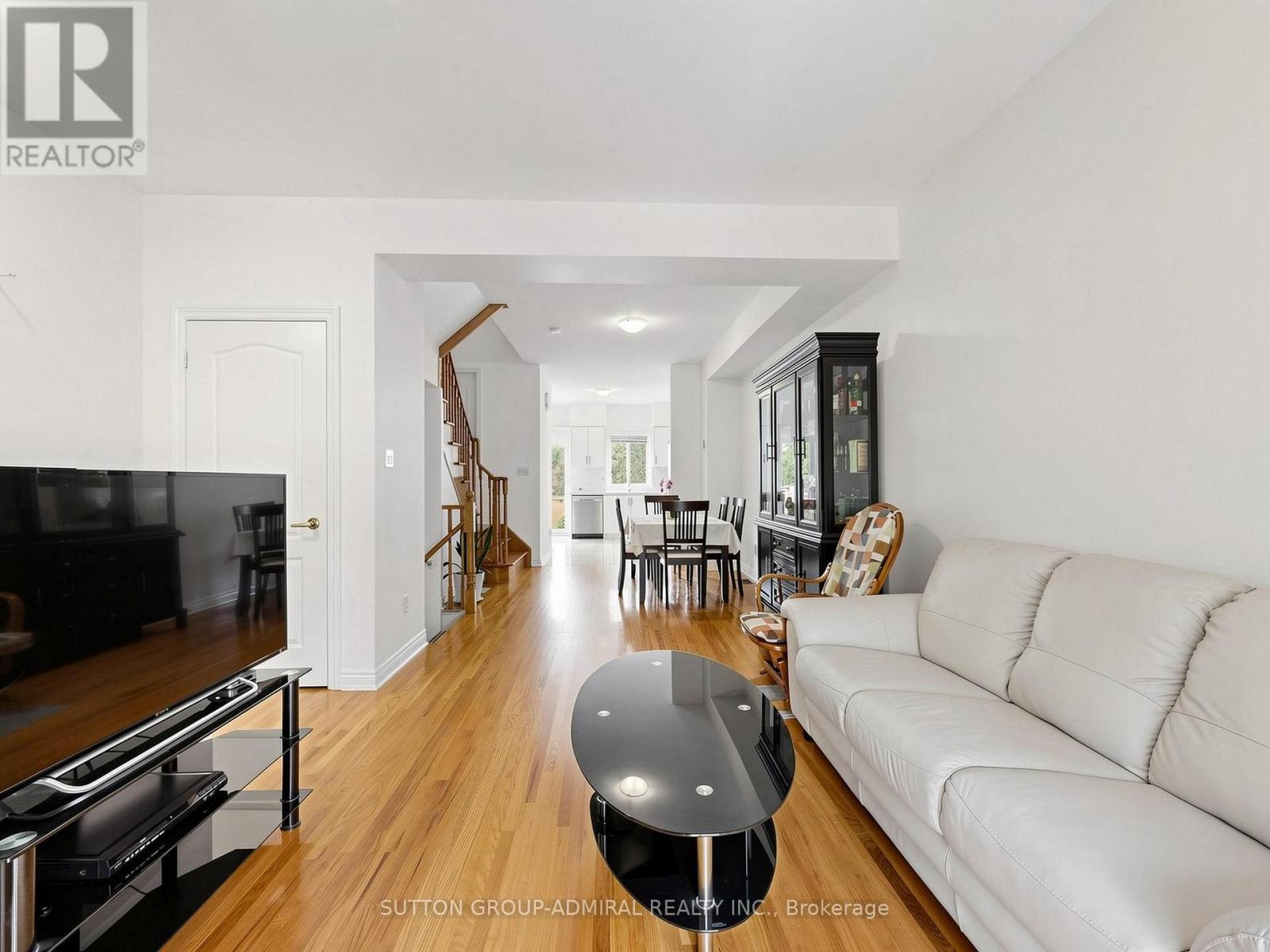 #5 1723 FINCH AVENUE W - 7