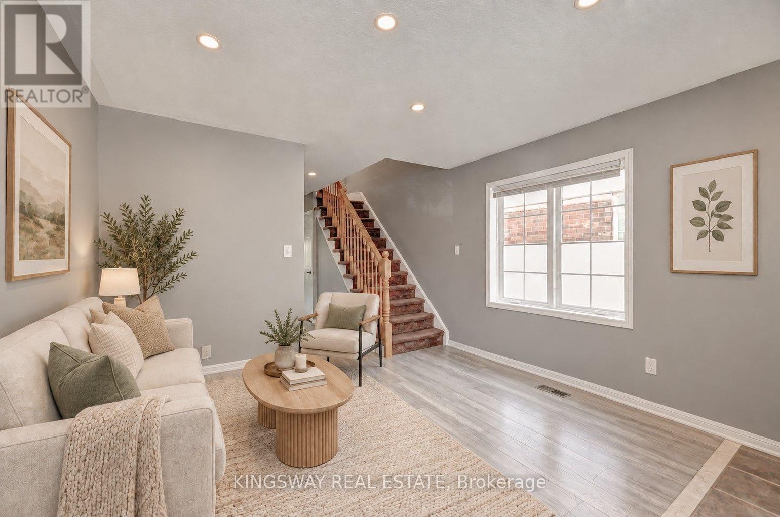 103 BLACKBIRD CIRCLE — photo 3