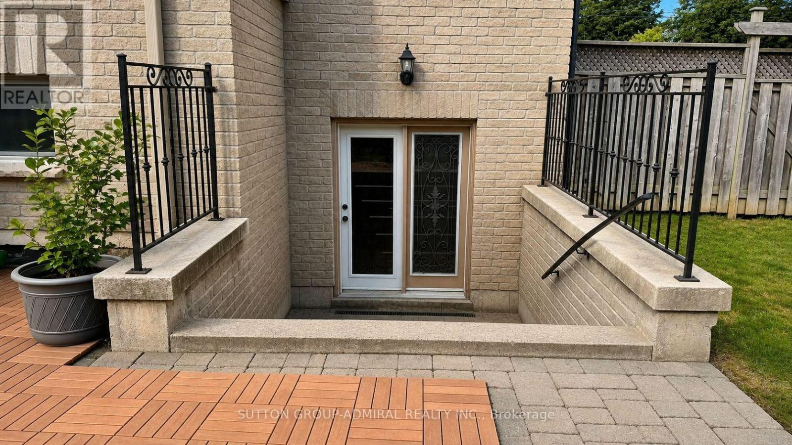 175 ESTELLE AVENUE - 14