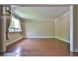 33 Regina Avenue, Toronto, ON M6A1R4 Photo 11