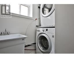 33 Regina Avenue, Toronto, ON M6A1R4 Photo 32