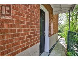33 Regina Avenue, Toronto, ON M6A1R4 Photo 33