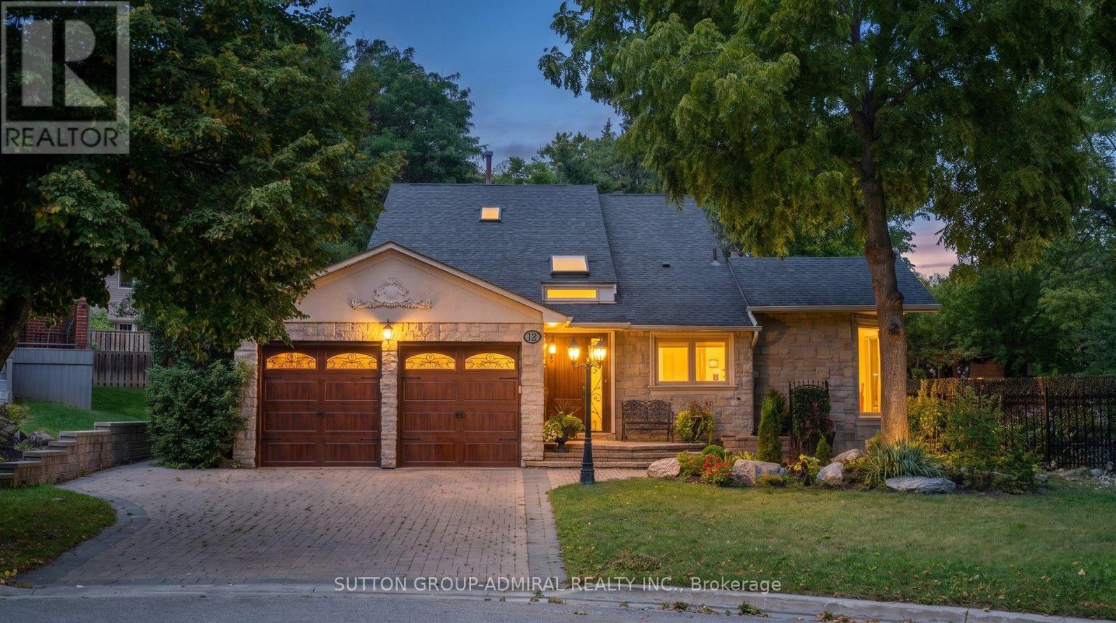 12 SAUNDERS LANE - 1