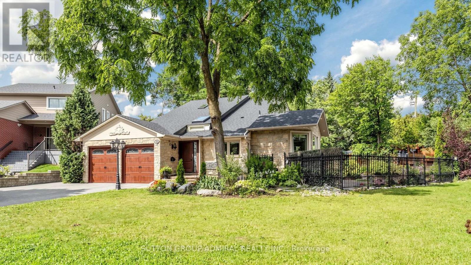 12 SAUNDERS LANE - 3