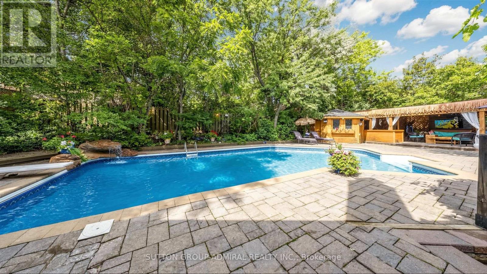 12 SAUNDERS LANE - 36