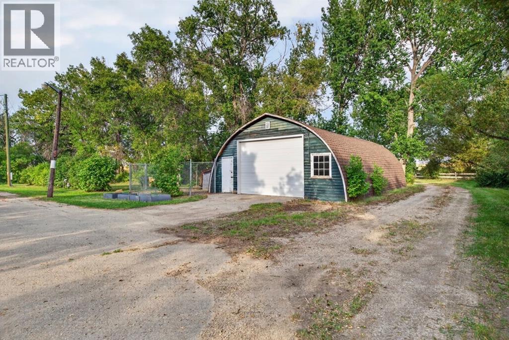 Listing photo – 320045 Range Road 241, Rural Kneehill County