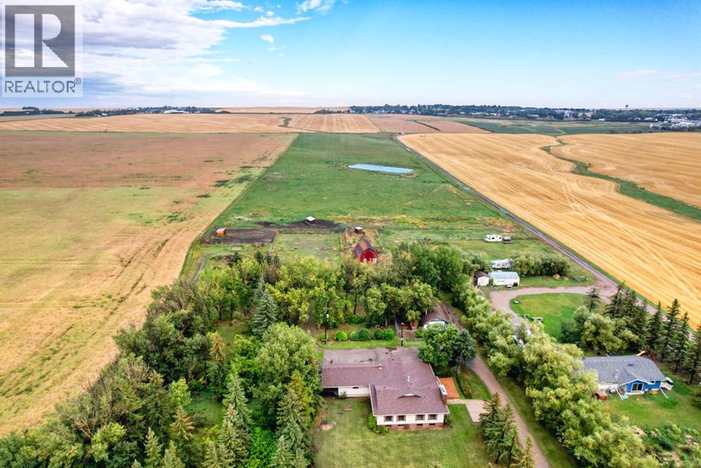 Listing photo – 320045 Range Road 241, Rural Kneehill County