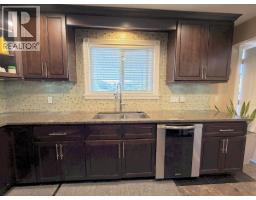 5885 Lincoln Street, Vancouver, BC V5R4P8 Photo 10