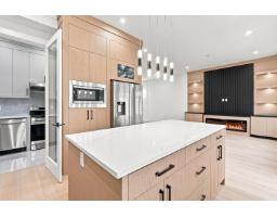 101 14275 Melrose Drive, Surrey, BC V3R5R3 Photo 8