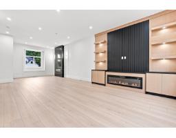 101 14275 Melrose Drive, Surrey, BC V3R5R3 Photo 11