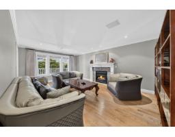 17377 28a Avenue, Surrey, BC V3Z0E7 Photo 9