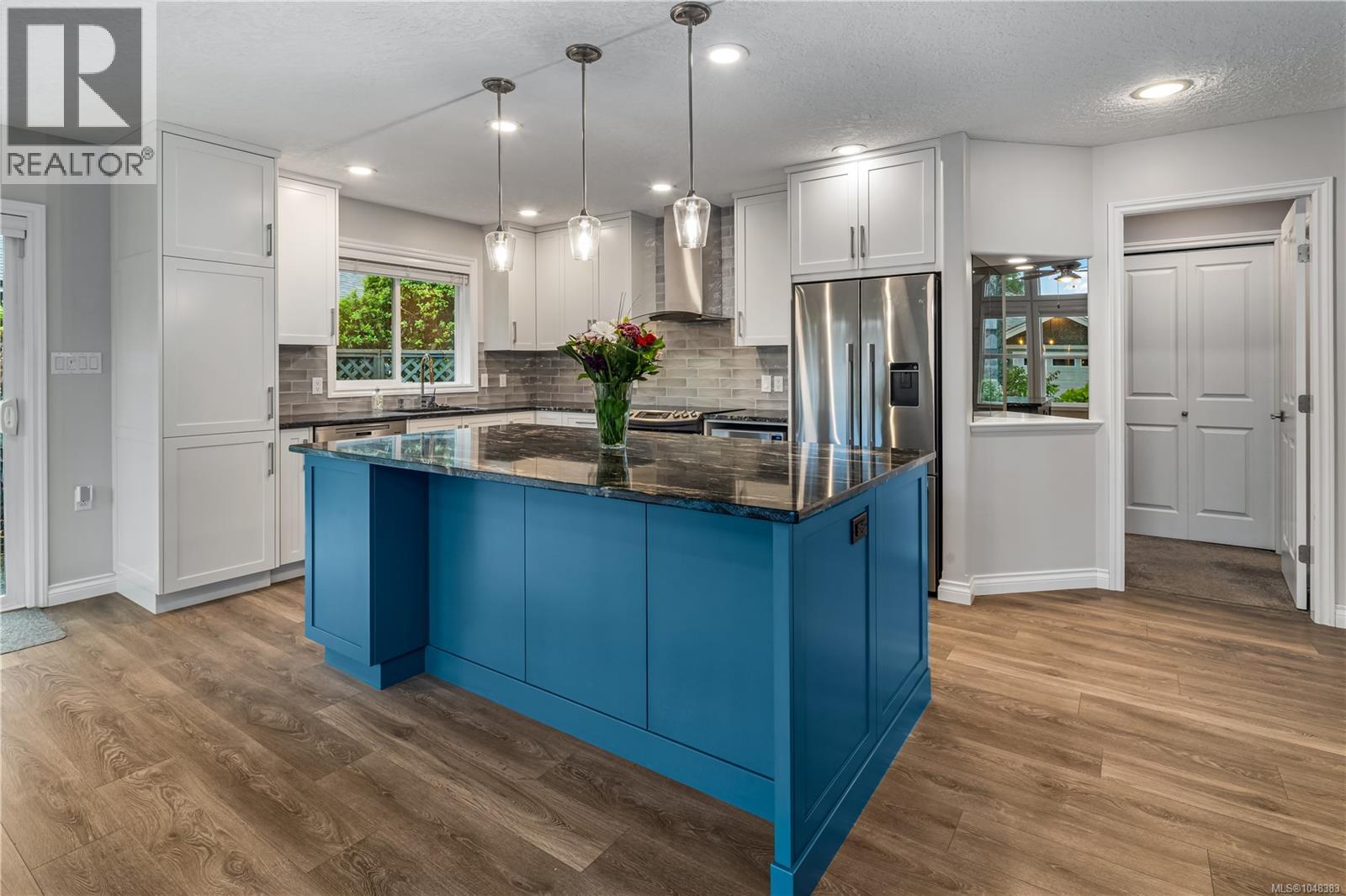 #6 707 Greenlea Dr - 23