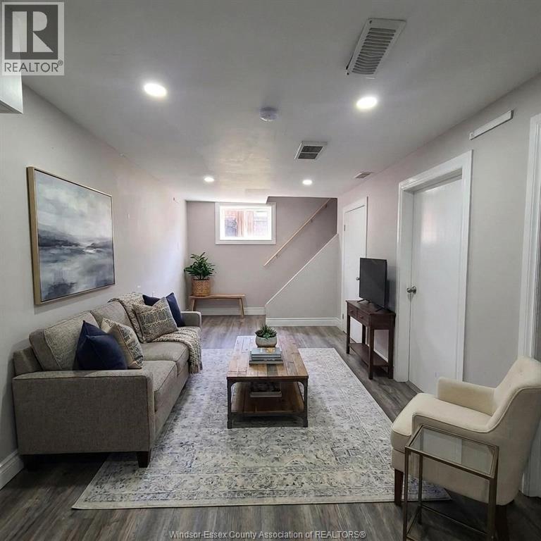 1165 Elm AVENUE - 14