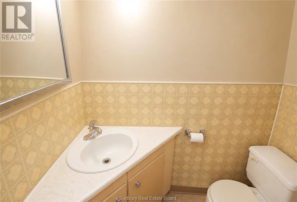 478 Ash Street - Image 27
