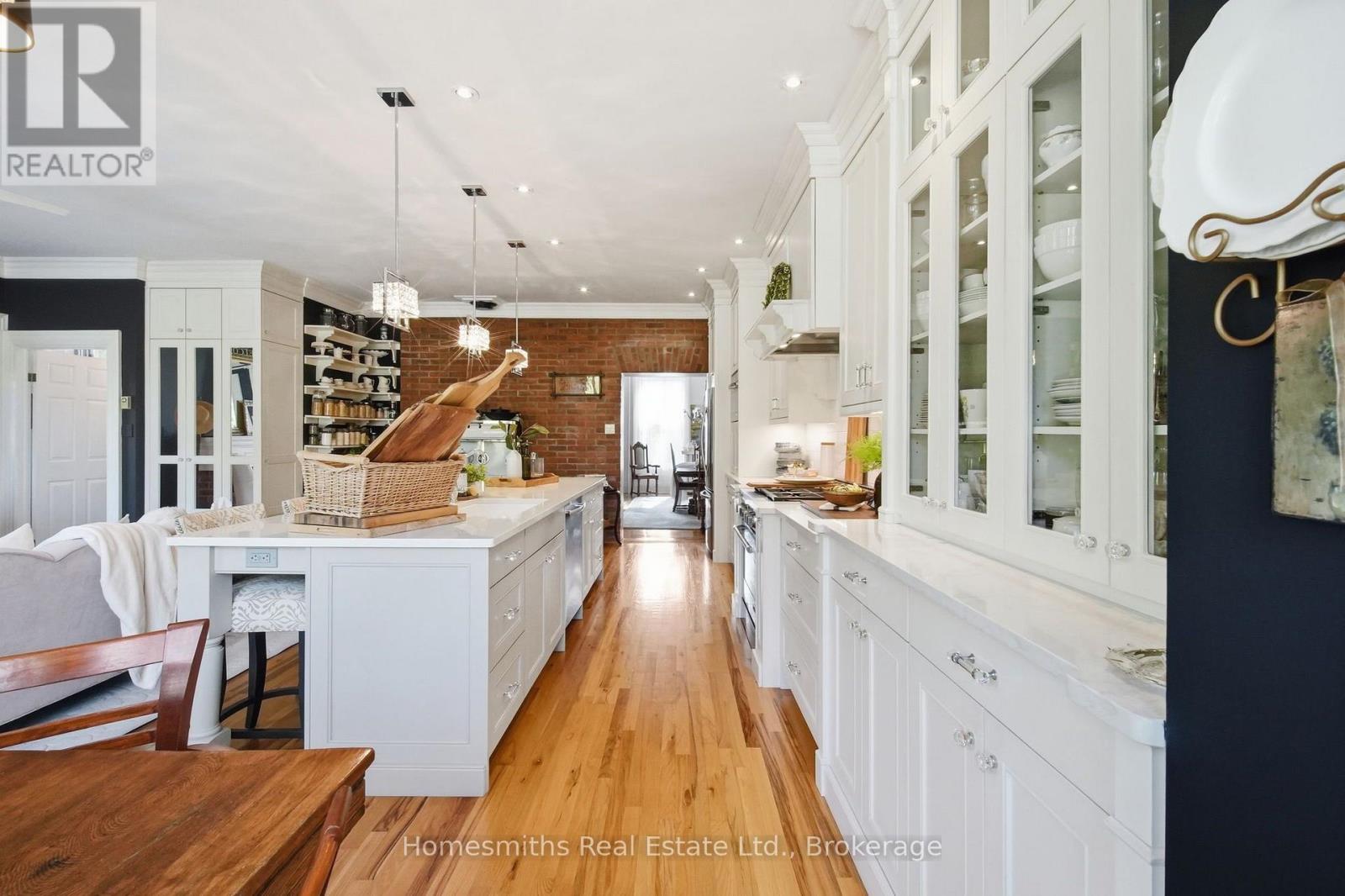 35 BEECH AVENUE - Image 12