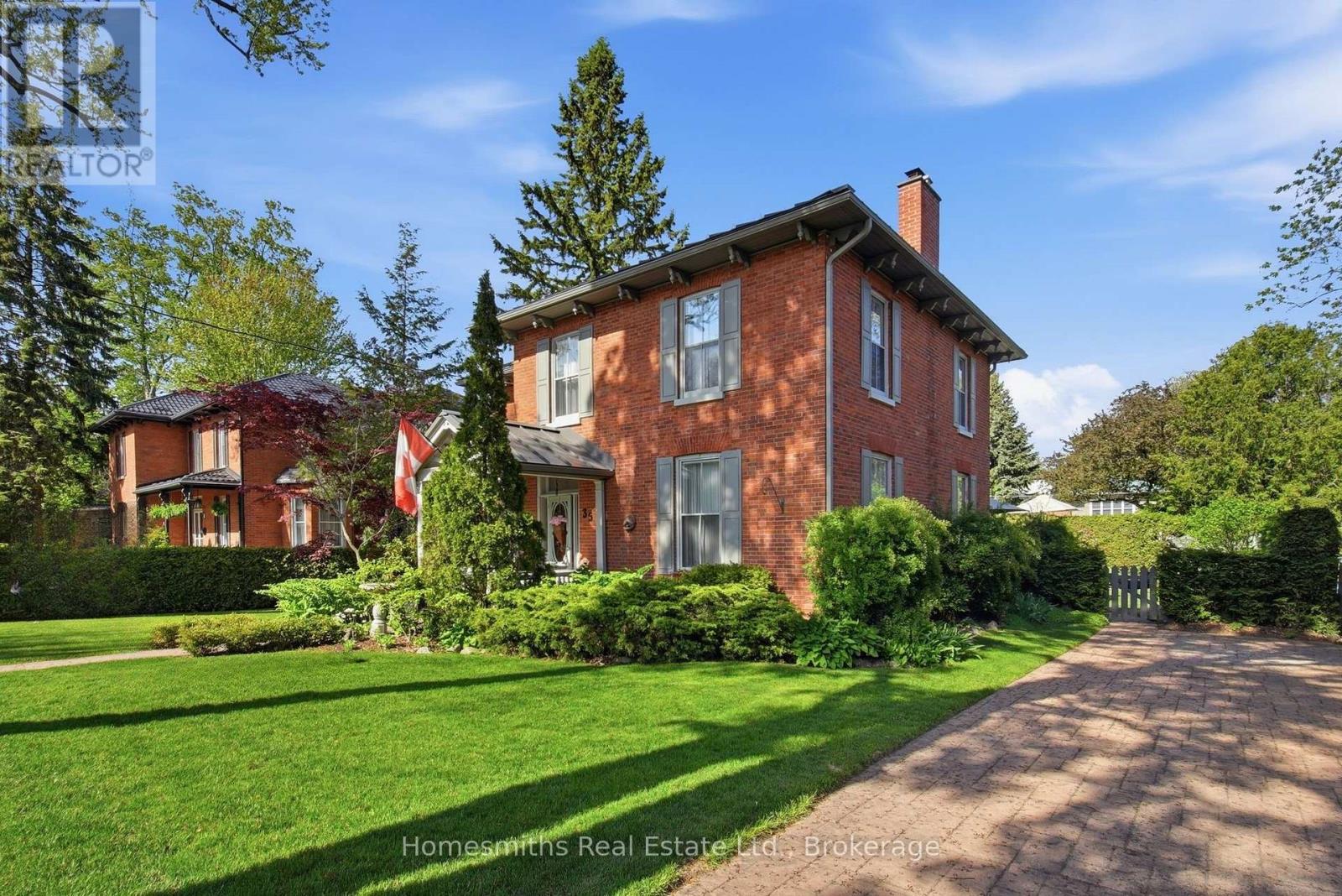 35 BEECH AVENUE, Clarington (Bowmanville) — photo 2
