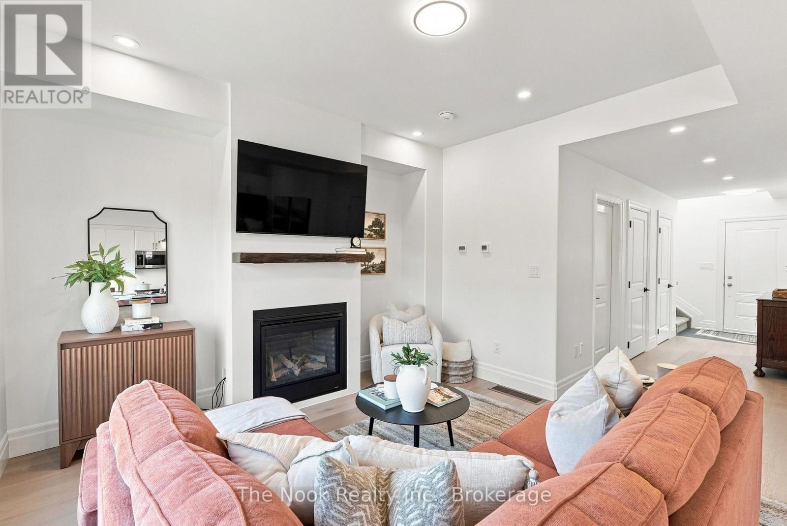 30 CAMPBELL CRESCENT - 10