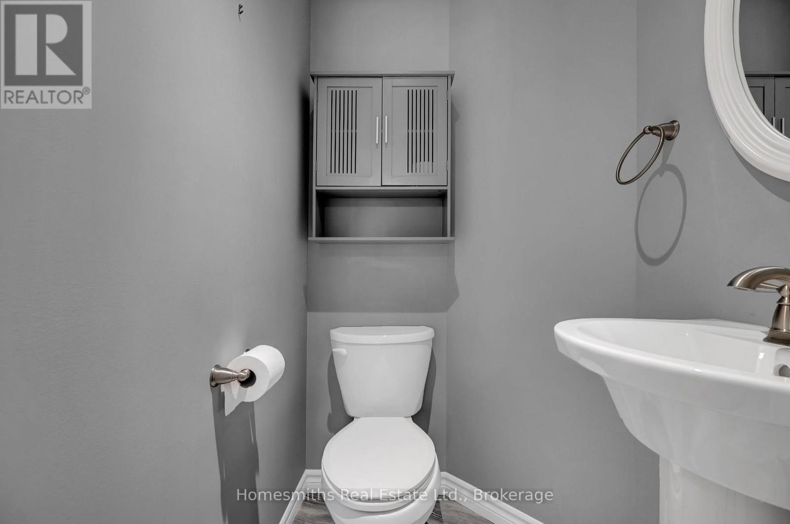 #404 300 CROFT STREET - 32