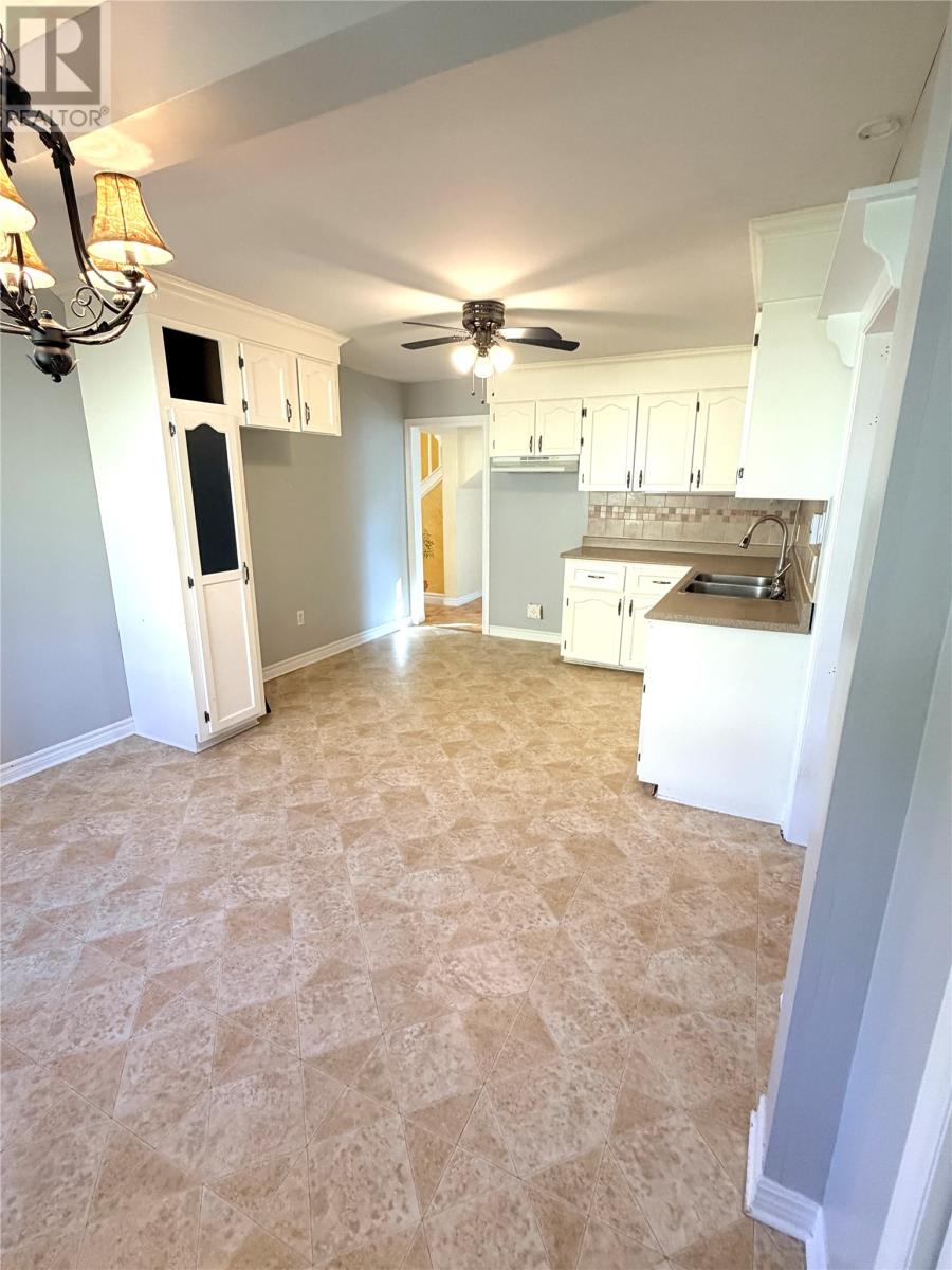 19 Monchy Road, Grand Falls-Windsor — photo 9