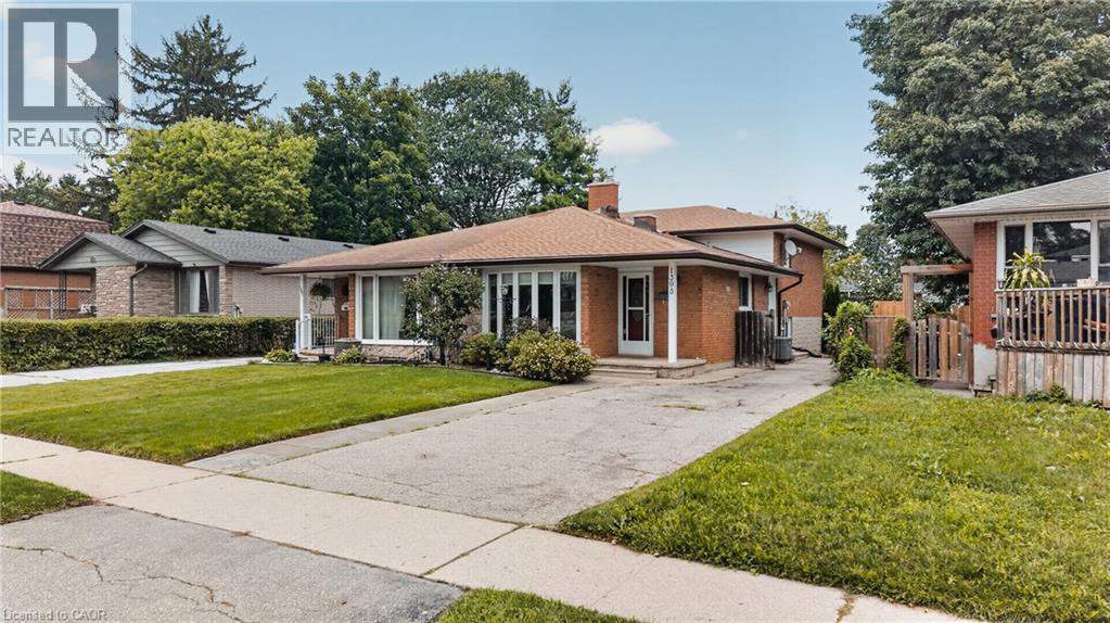 1393 PINEVIEW Avenue — photo 3