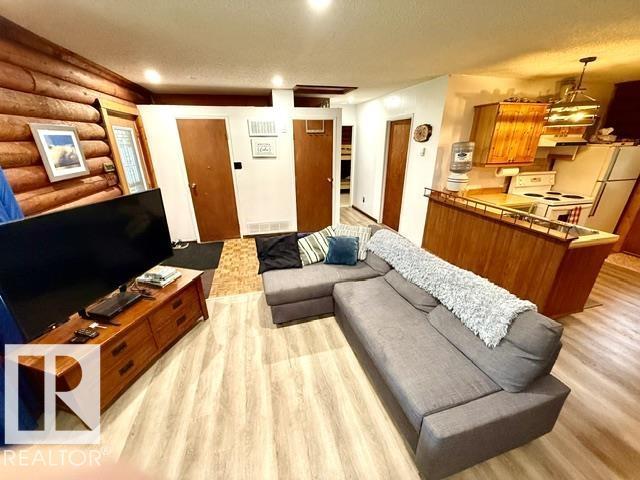 #22 464009 RGE ROAD 63 - 18