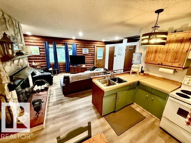 #22 464009 RGE ROAD 63 - 27