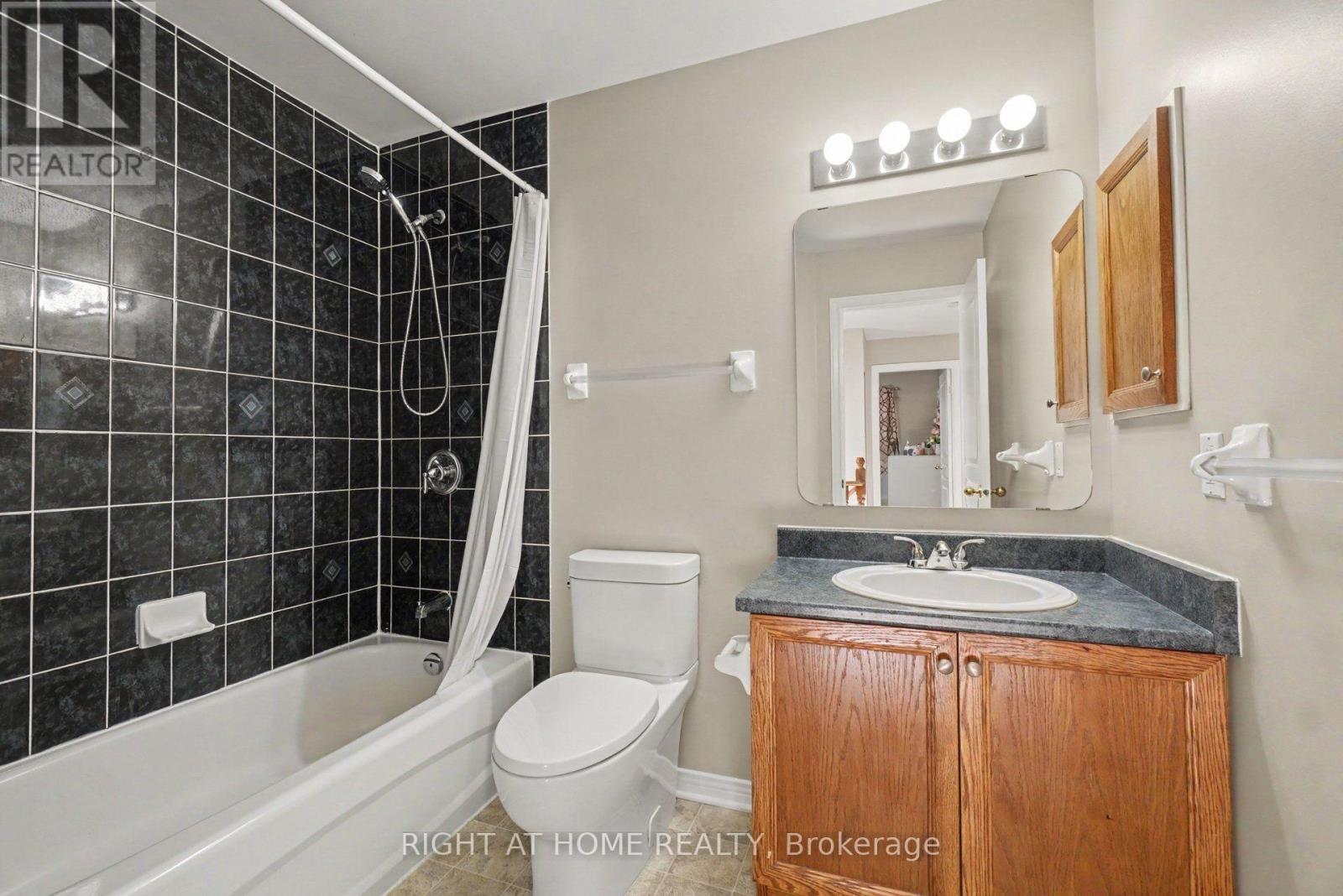 3 Bed, 3 Bath House for Sale in Ottawa – 623 WILD SHORE CRESCENT, Ottawa – MLS# X13751472 - Image 24