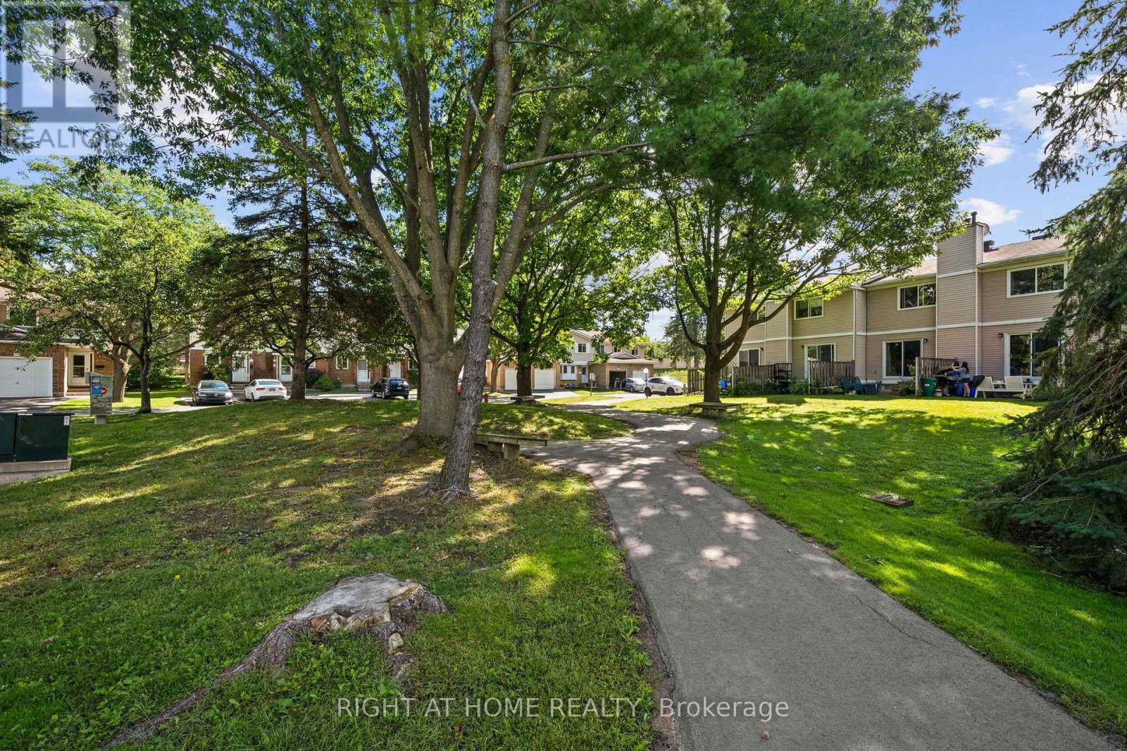 2 Bed, 2 Bath House for Sale in Ottawa – 158F VALLEY STREAM DRIVE, Ottawa – MLS# X13751480 - Image 23